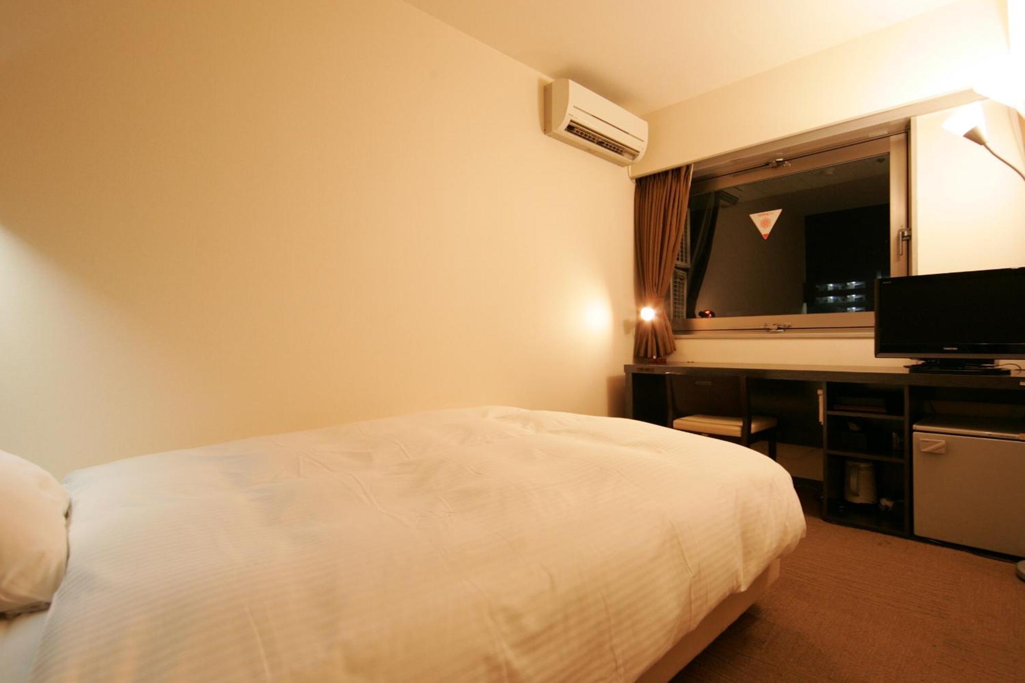 Green Rich Hotel Nishitetsu Ohashi Ekimae Фукуока Экстерьер фото